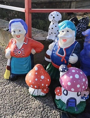 Decorațiuni de grădină din ciment
