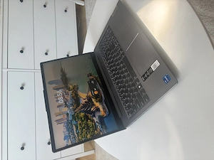 Lenovo IdeaPad Slim 3 15IRH8   Intel Core i7 Gen 13 | 16 GB RAM | SSD 1 TB | Stare excelentă