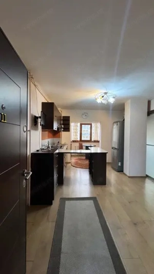 Se închiriază apartament ultracentral.