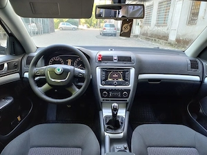 skoda octavia motor 2.0 diesel 140 cp fabricatie 2011 - imagine 3