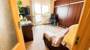 Apartament 3 camere decomandat,2 bai,etaj 5 8 78 mp 2 balcoane, zona Vlahuta Gemenii - imagine 4