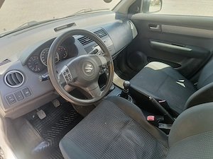 Vând Suzuki Swift 2007 ,1,3i benzina 90 CP - imagine 4
