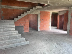 Casa de vanzare la rosu, 240 mp, zona Aeroport  - imagine 4