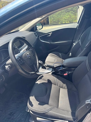 Volvo V40 T4 180 CP, 2015, Momentum   114.000 km - imagine 4