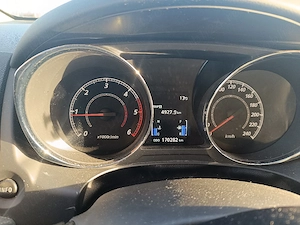 Vând Mitsubishi ASX 4*4 - imagine 2