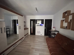 Garsonieră de vânzare ( in bloc de apartamente )