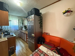 Apartament 3 camere-decomandat-bloc de caramida-zona Sc. Gen. Andrei Saguna - imagine 6