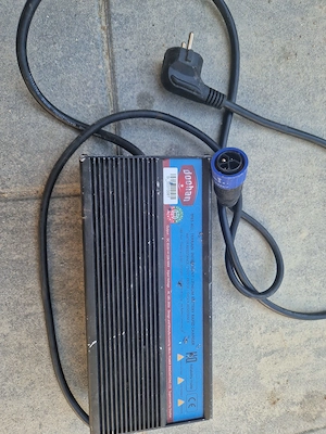 Incarcator litiu 65.6v 10a iTank Doohan