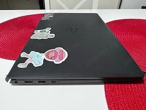 Laptop Dell Vostro 3525