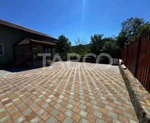 Casa de vis la munte 7 camere 5 bai ciubar teren 558 mp Rasinari Sibiu - imagine 5