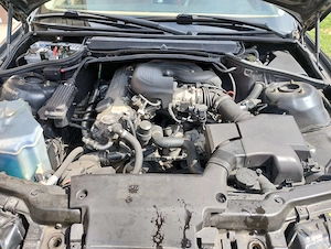 BMW Seria 3 318i - imagine 7