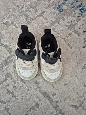 Adidasi copii H&M marime 18-19