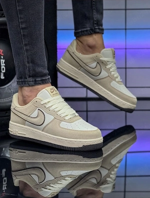 Nike AF1 Crem & White