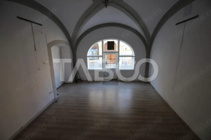 Spatiu comercial de inchiriat in zona Centrala 75mpu Sibiu - imagine 8