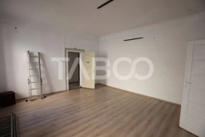 Spatiu comercial de inchiriat in zona Centrala 75mpu Sibiu - imagine 3