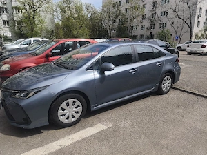 Toyota Corolla, motorizare 1.5 l, 125 CP, tracțiune față, cutie manuală . - imagine 2