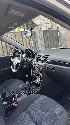 vand mazda 3 - imagine 2