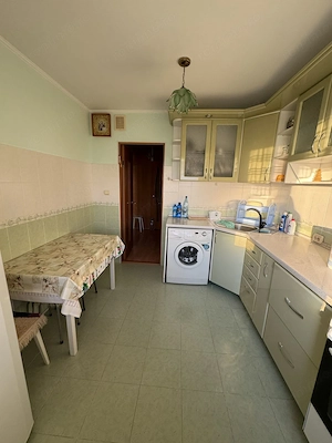 Garsoniera de inchiriat in zona Aparatorii Patriei - imagine 2