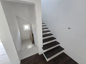 Duplex NOU. La asfalt. Aproape de Cuina - imagine 6