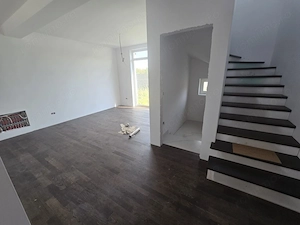 Duplex NOU. La asfalt. Aproape de Cuina - imagine 5