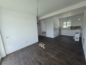 Duplex NOU. La asfalt. Aproape de Cuina - imagine 2