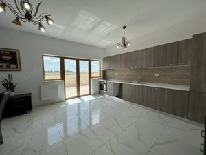 Casa parter- Frumusani Orasti. 4 camere. Noua. - imagine 4