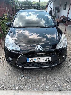 Vand masina! Citron c3 2013 motor 1.2benzina euro 5! Pret 1800! Usor negociabil - imagine 2