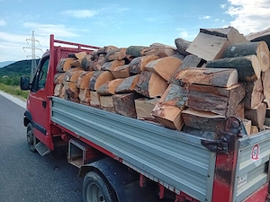 Vindem lemne fag esență tare pentru foc și cuburi de fag  la calitate bună și preț redus   