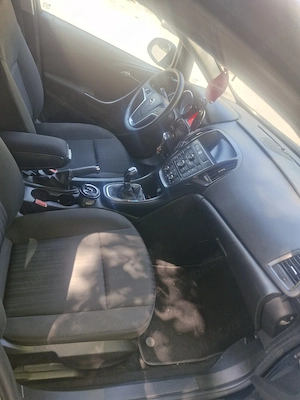 Opel astra j  - imagine 4