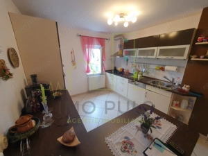 Aradului. 3 Camere. 2 Bai. 2 Balcoane. Decomandat. - imagine 5
