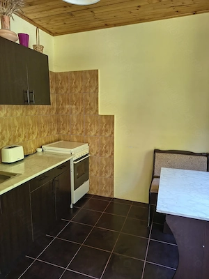 Vând casă de vacanță la Boga