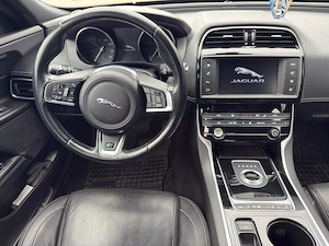 Jaguar xe 2017 R-Sport 2.0 diesel - imagine 3