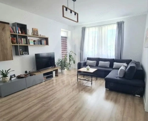 Apartament 2 camere, etaj 1, dressing și balcon – complet mobilat și utilat
