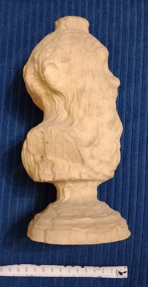 Bust din lemn 25 cm. cioplit manual batran cu barba