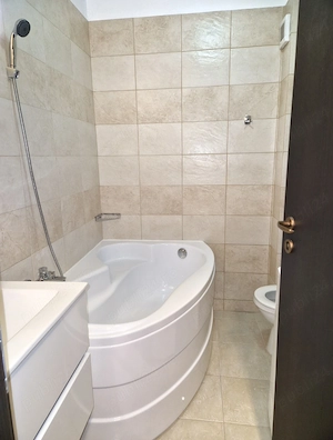 Proprietar închiriez garsoniera Militari Residence! - imagine 5