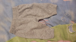 Pantaloni bebe pana la 1 luna
