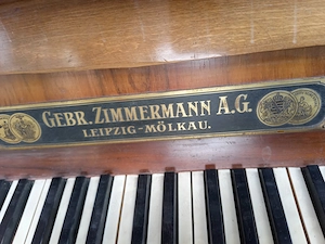 Pianină de colecție 
