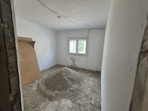 Vand apartament 3 camere et.1 Lunca  - imagine 2