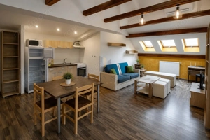 Apartament cu atmosfera aparte in Cetate - Str. Eugeniu de Savoya - Cl #259;dire renovata - imagine 2