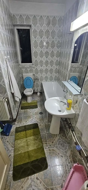 Inchiriez apartament 2 camere in regim hotelier
