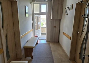 Vand apartament 2 camere - imagine 6