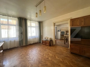 Casa cu potential excelent | Centru Istoric | Curte proprie | Garaj - imagine 3