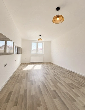 Vînd casa individuală,3 camere,garaj,710mpteren - imagine 7