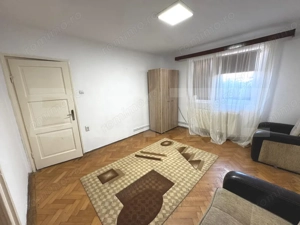 Apartament in bloc tip vila, parter, 50 mp, mobilat utilat - Sacele - imagine 2
