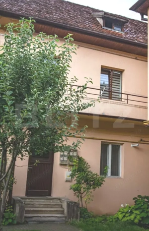 Apartament 3 camere 2 bai -in vila - 80mp  -pivnita si  parcare Central  - imagine 9