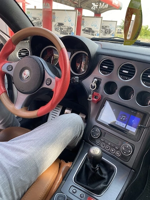 dezmembrez alfa Romeo brera  - imagine 2