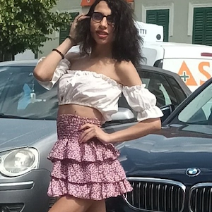 Hellen! party ,si deplasari sau la mine!