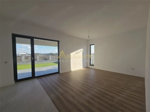 Casa parter - 4 camere - 2 bai - incalzire pardoseal?- 508 mp teren - imagine 8