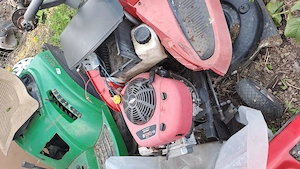 Masa de cosit tractoras gazon 
