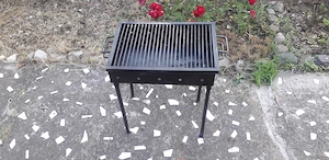 Gratar de curte picnic metalic
